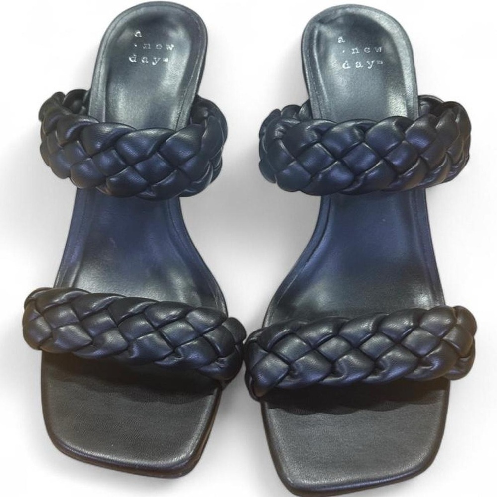 Black Braided Double-Strap Block Heel Sandal - Size 6.5